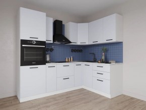 Кухонный гарнитур угловой Смоки 2400*1600 (Стол. 26мм) в Нытве - nytva.ok-mebel.com | фото